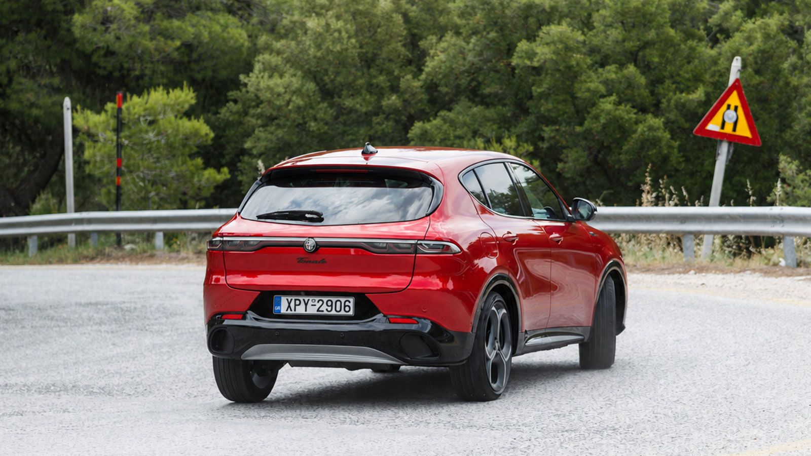 Συγκριτικό: Ford Kuga FHEV 180 PS VS Alfa Romeo Tonale Ibrida 175 PS